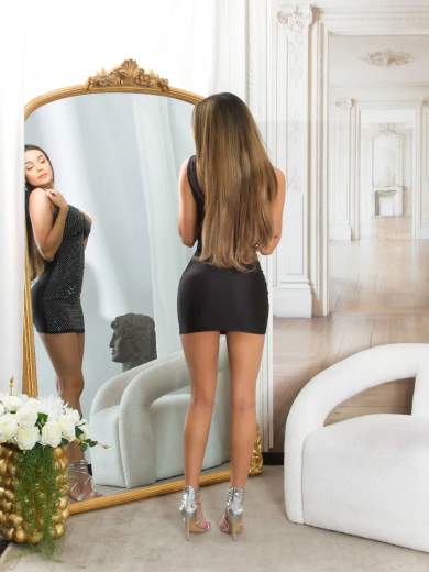 Mini abito sexy Koucla con glitter e scollo a V