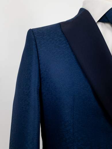 Men’s Drop 8 Slim Fit suit for formal occasions