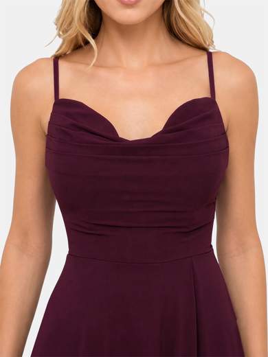 Abito lungo da cerimonia elegante in georgette