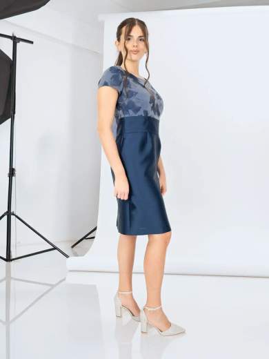 Peg Moda Abito da cerimonia corto a tubino con giacca in organza e seta 264-216