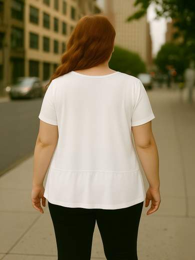 Curvy Girl Curvy T-shirt with floral print and rhinestones – Georgette hem 33232-S1