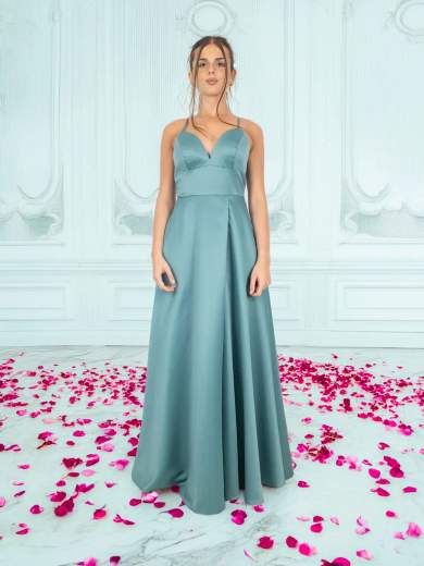 Abito lungo da cerimonia con spacco e stola – Eleganza minimal