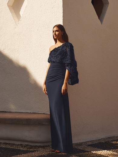 Abito Lungo da Cerimonia Monospalla in Chiffon con Volant e Spacco