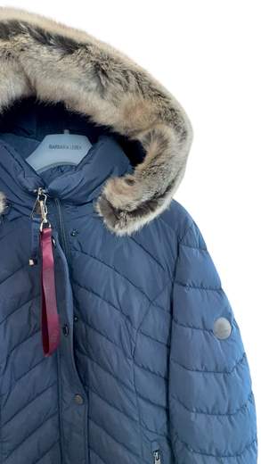 BARBARA LEBEK 30420052