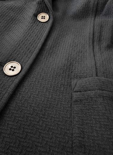 BARBARA LEBEK 42010052