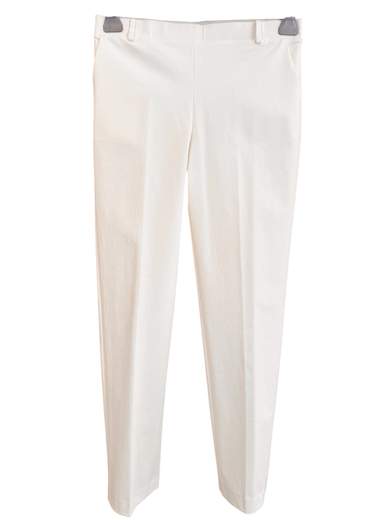 Jennifer Close J25P1850C