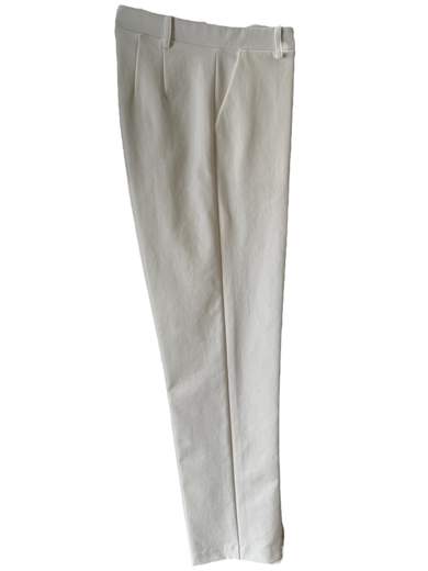 Jennifer Close J25P1850C