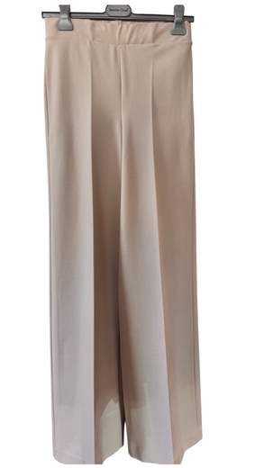 Jennifer Close j26 11875