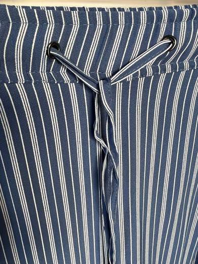 BARBARA LEBEK 78460032