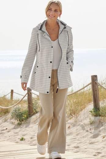 BARBARA LEBEK 70260032