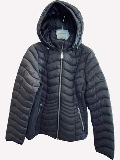 BARBARA LEBEK 31040052