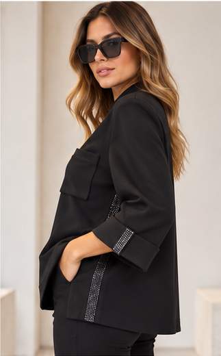 BARBARA LEBEK 16723062