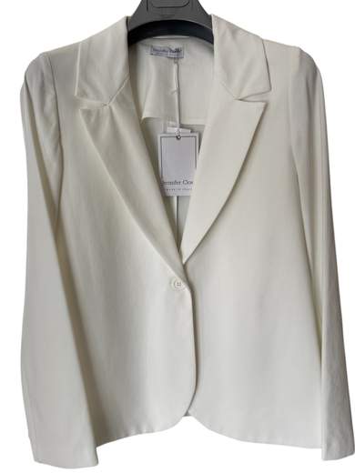 Jennifer Close J25P2002C