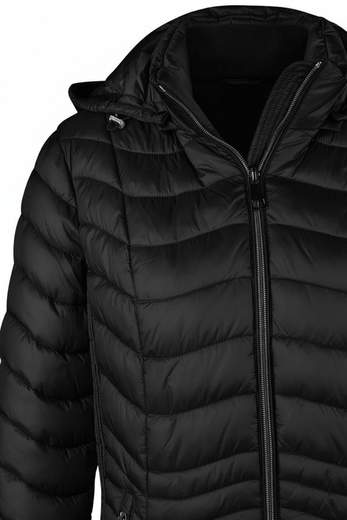 BARBARA LEBEK 31040052