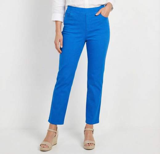 BARBARA LEBEK 62570062