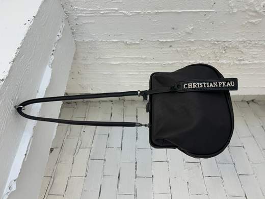 Christian Peau 06444 25