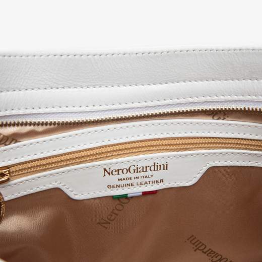 NeroGiardini E443716D