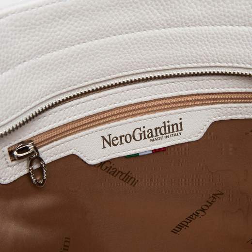 NeroGiardini E443732D