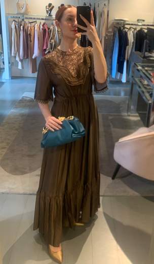 Abito Lungo Con Balza Ed Inserti In Pizzo Anitie