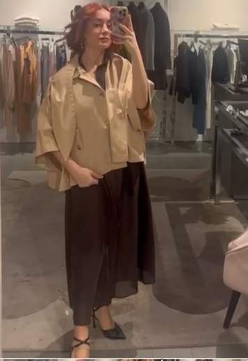 Giubbotto Impermeabile Corto Con Cappuccio Veronique Roses