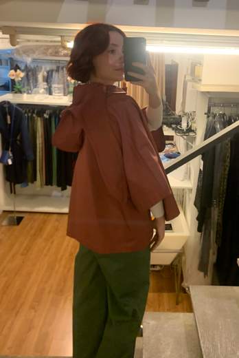 Giubbotto Impermeabile Corto Con Cappuccio Veronique Roses