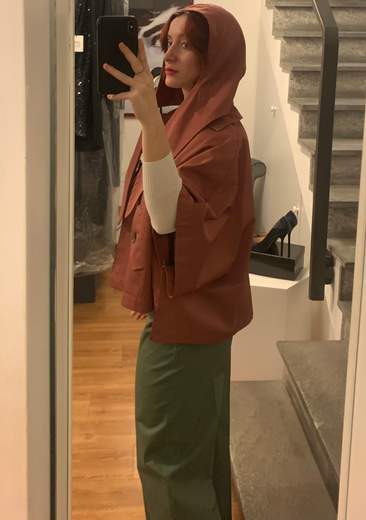 Giubbotto Impermeabile Corto Con Cappuccio Veronique Roses