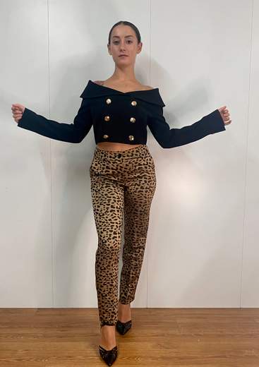 Giacchina Con Scollo A Barchetta E Bottoni Oro Giovanni De Fazio