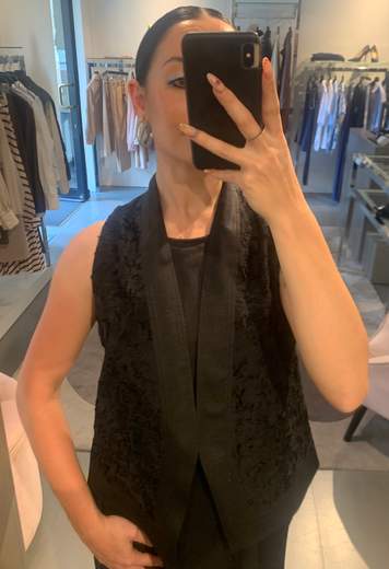 Gilet Devoré Con Bordo E Motivo Kartika