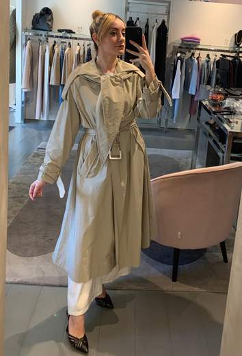 VERONIQUE ROSES TRENCH