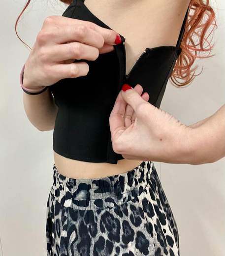 Crop Top Tessuto Tecnico Kartika