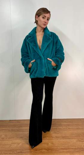 Ecopelliccia Con Rever E Polsino In Ecopelle La Kore