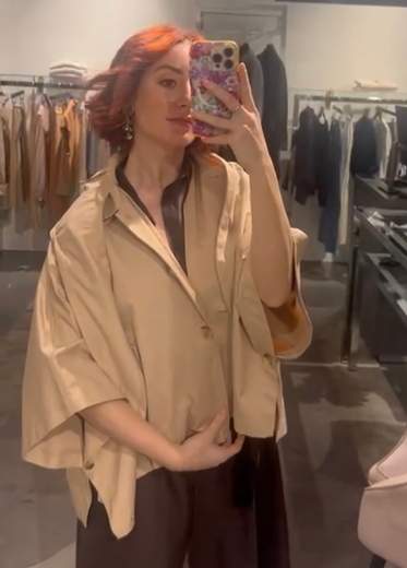 Giubbotto Impermeabile Corto Con Cappuccio Veronique Roses