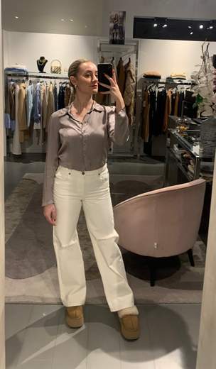 Jeans Bianco Con Strappi Sul Ginocchio MARYLEY