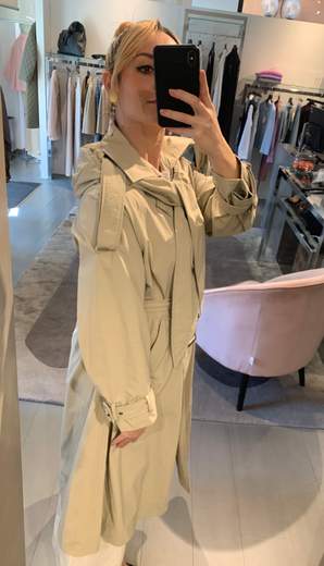 Trench Classico Con Cappuccio Veronique Roses