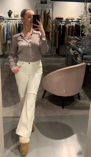 Jeans Bianco Con Strappi Sul Ginocchio MARYLEY