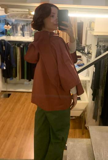 Giubbotto Impermeabile Corto Con Cappuccio Veronique Roses