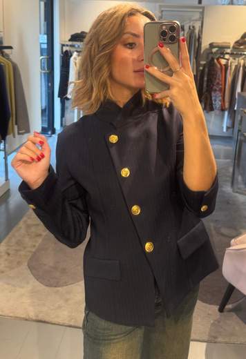 kartika BLAZER