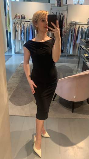 Abito Nero Tessuto Tecnico Tubino Veronique Roses