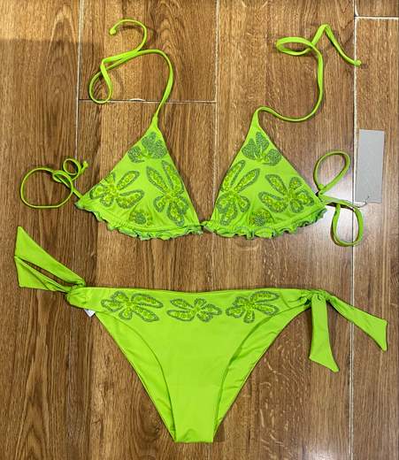 FREE BEACH BIKINI