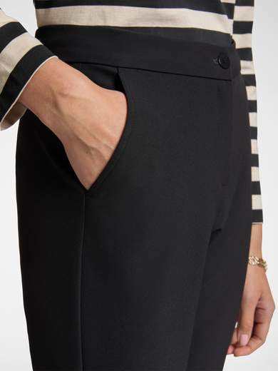 ELENA MIRÒ P096P000196N