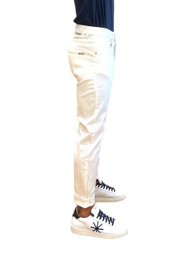 DIFFERENT JEANS UOMO