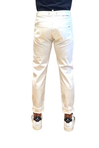 DIFFERENT JEANS UOMO