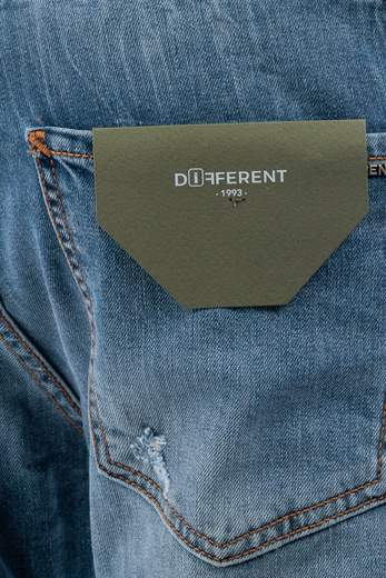 DIFFERENT JEANS UOMO