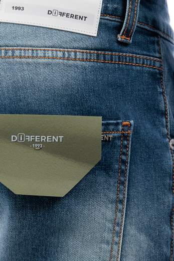 DIFFERENT JEANS UOMO