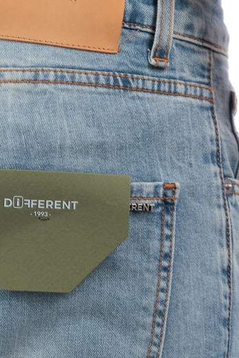 DIFFERENT JEANS UOMO
