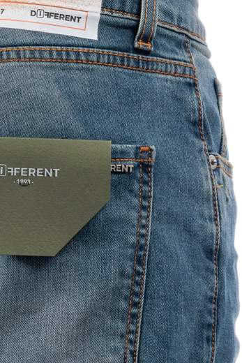 DIFFERENT JEANS UOMO