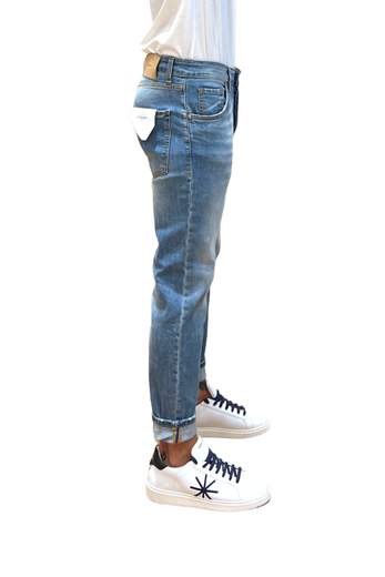 DIFFERENT JEANS UOMO