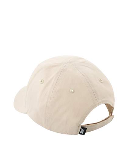 NIKE NAN FUTURA CURVE BRIM CAP
