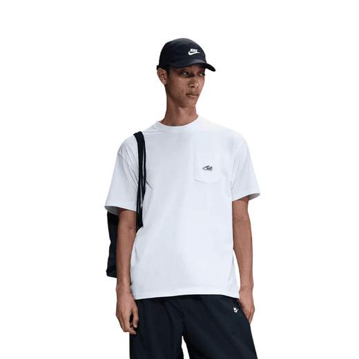 NIKE U NSW TEE M90 SNKR PTCH PKT