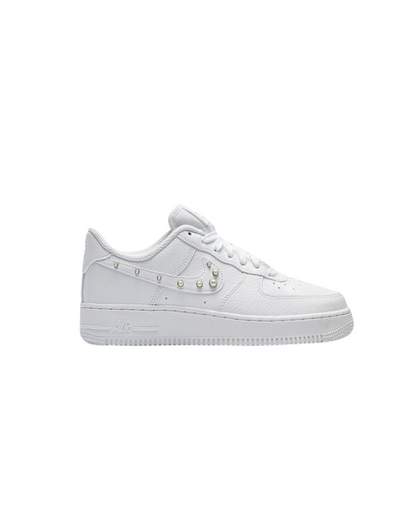 NIKE IU7557-100